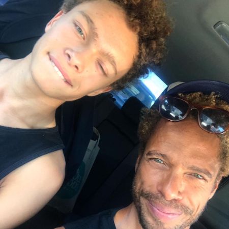 Lyric Durdin and his father Gary Dourdan took a picture in their car. 